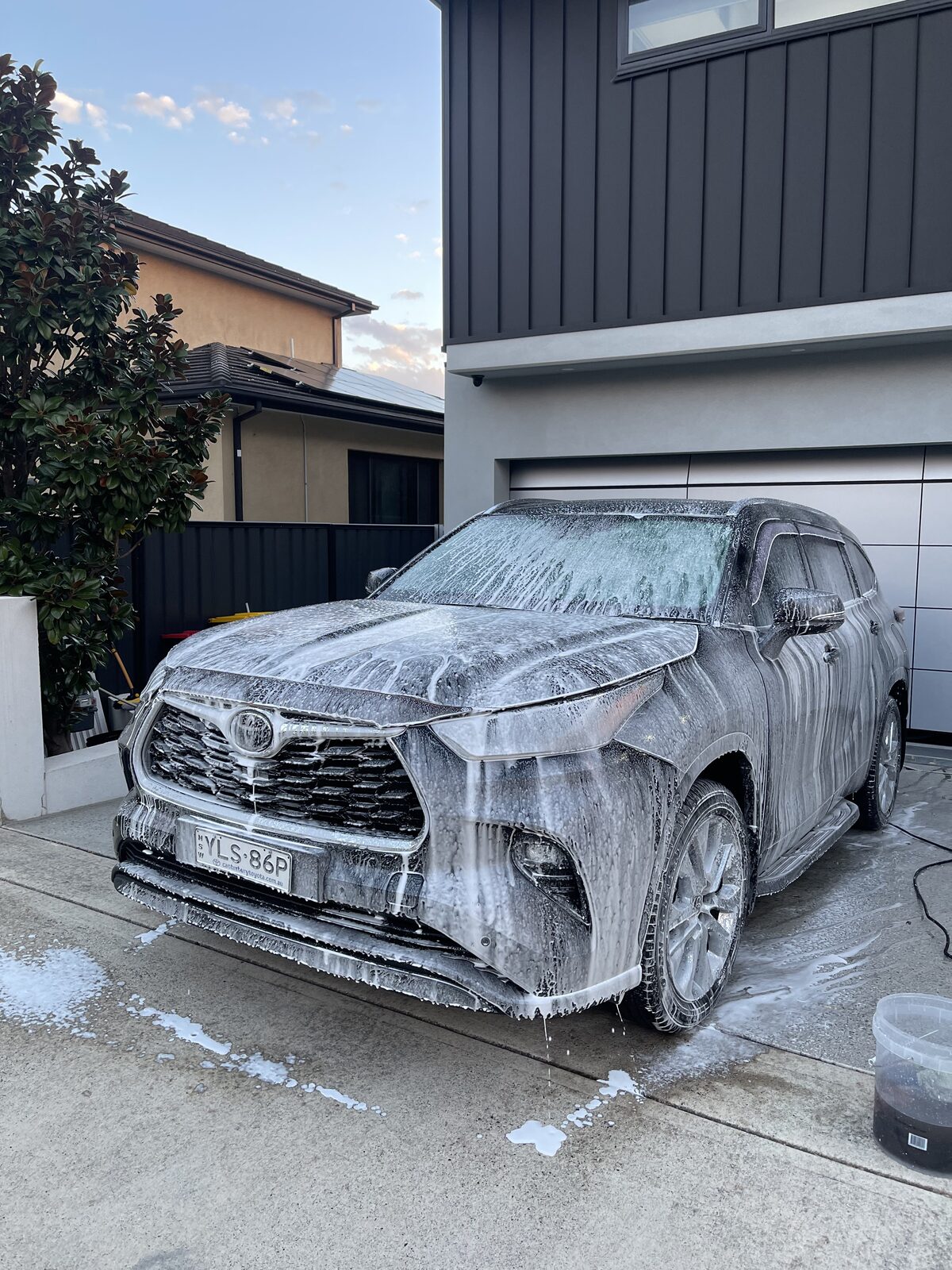 Toyota Highlander - Foam Wash