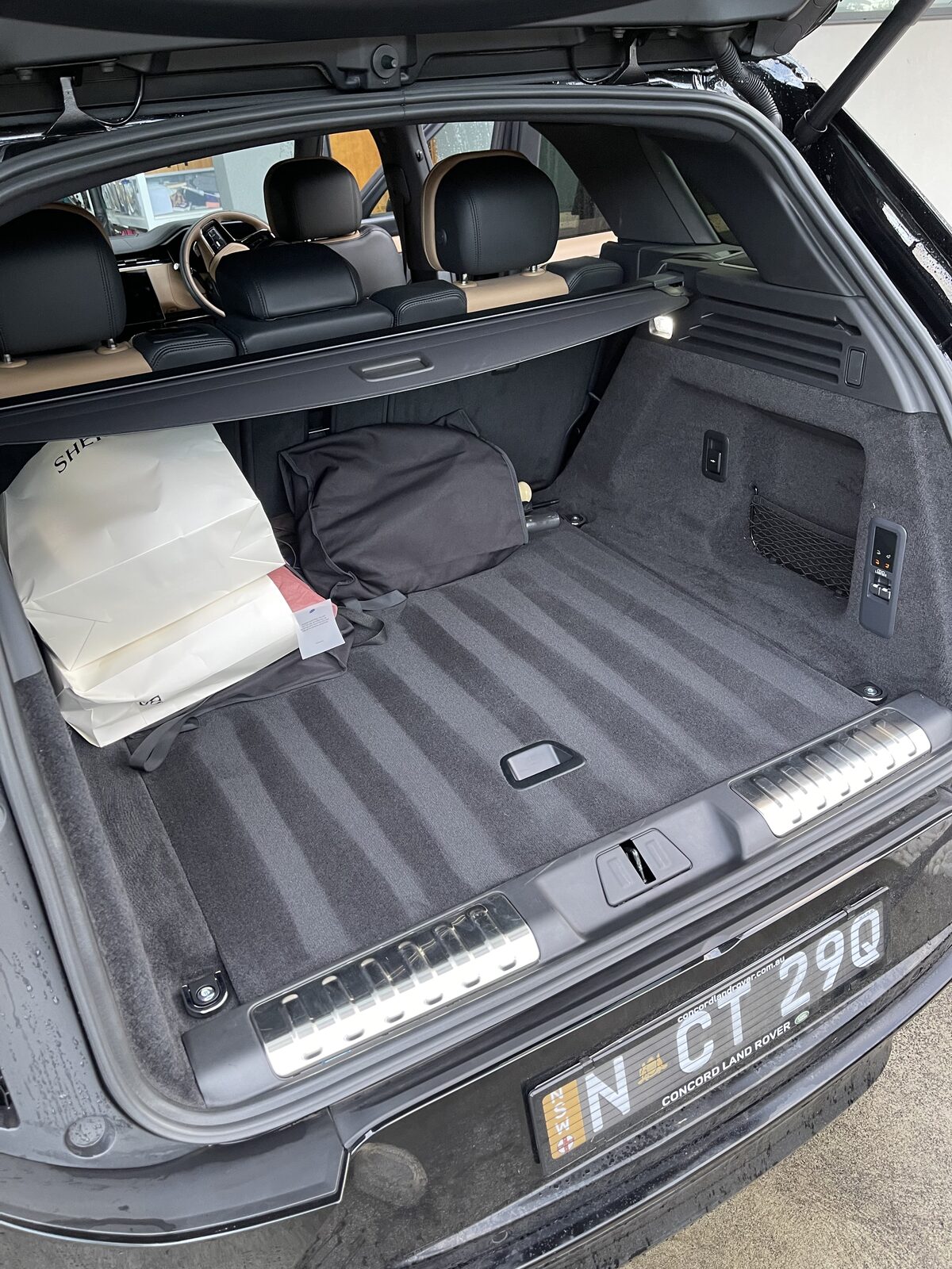 Land Rover - Trunk & Interior Vacuum